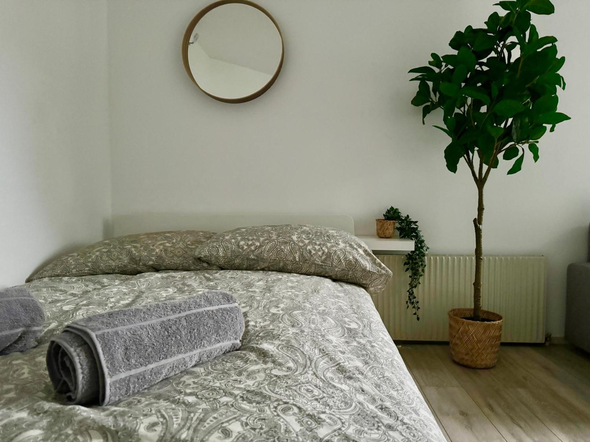 Stylish Schonbrunn Apartments - Free Underground Parking ウィーン エクステリア 写真